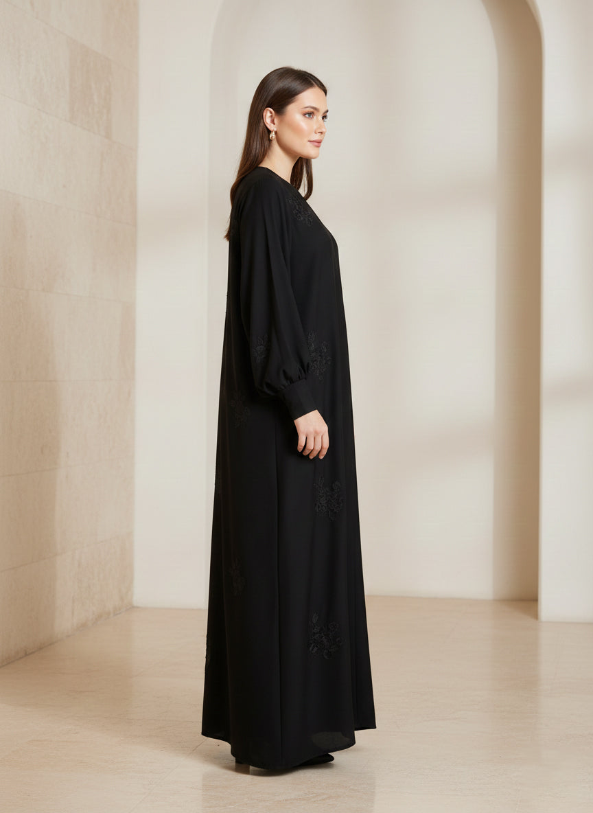 The Noir Élysée Embroidered Abaya